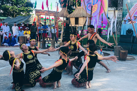 Ngày hội văn hóa các dân tộc thiểu số Hàm Thuận Bắc