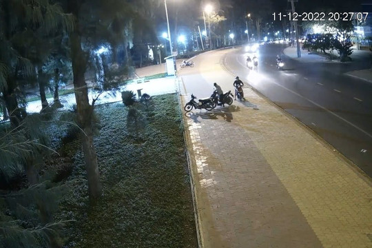 Xem clip trộm xe máy ở Công viên Đồi Dương -Phan Thiết