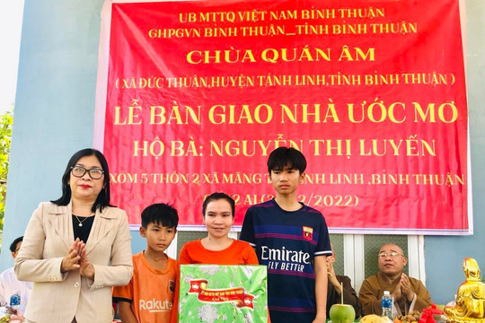 Trao tặng “ Nhà ước mơ” ở  huyện Tánh Linh
