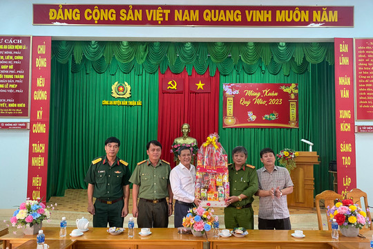 Lãnh đạo tỉnh thăm, chúc Tết tại huyện Hàm Thuận Bắc