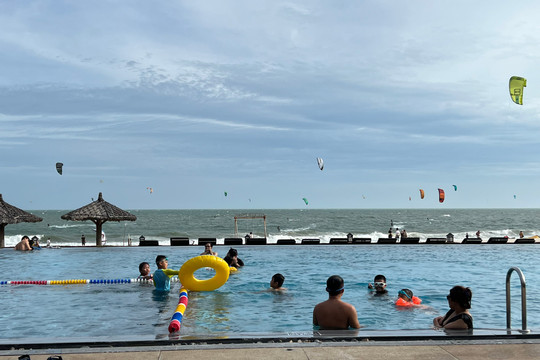 Bình Thuận đón gần 700.000 lượt khách trong tháng đầu năm