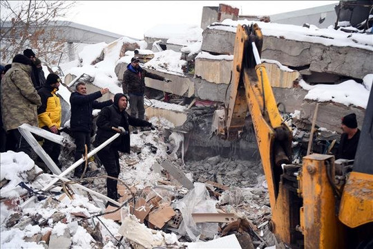 Động đất tại Thổ Nhĩ Kỳ và Syria: Số nạn nhân thiệt mạng tăng lên trên 15.000 người