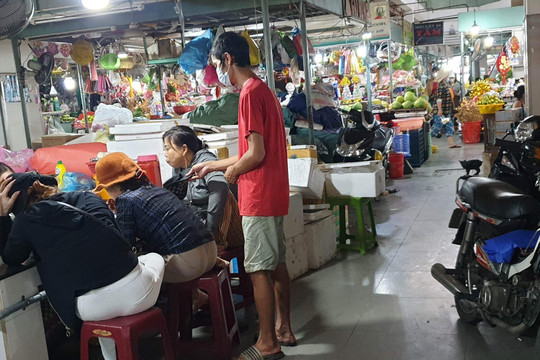 Sớm dẹp nạn ăn xin ở chợ lớn Phan Thiết