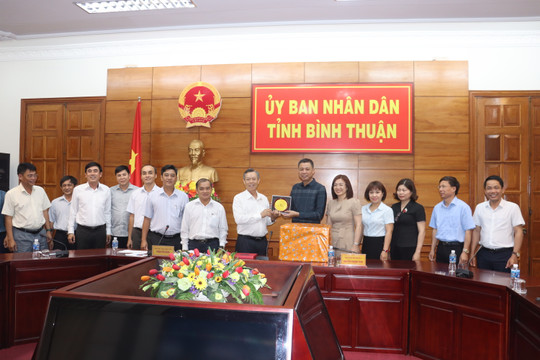 Bình Thuận trao đổi kinh nghiệm quản lý, phát triển điện gió với Sơn La