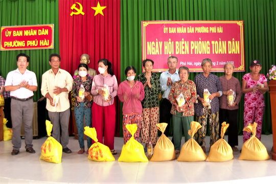 Phường Phú Hài tổ chức “Ngày hội Biên phòng toàn dân”