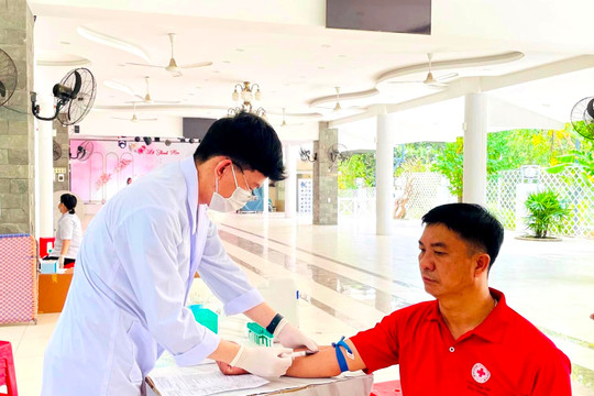 Hiến máu tình nguyện trong cộng đồng ở Tuy Phong