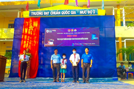 10 thí sinh đoạt giải Hội thi Tin học trẻ huyện Tuy Phong