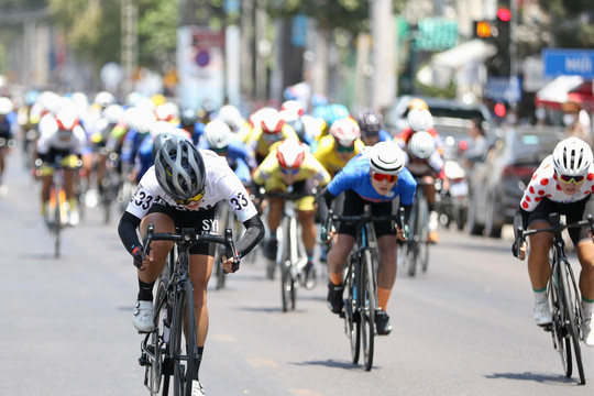 Giải xe đạp nữ Bình Dương lần thứ XIII năm 2023 - cúp Biwase (Chặng 7):
Cạnh tranh quyết liệt cho danh hiệu áo xanh
