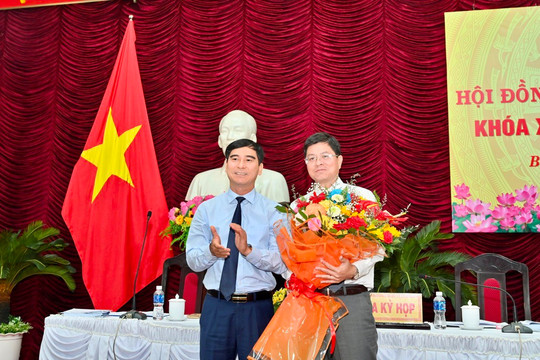 Ông Nguyễn Hồng Hải được bầu giữ chức Phó Chủ tịch UBND tỉnh