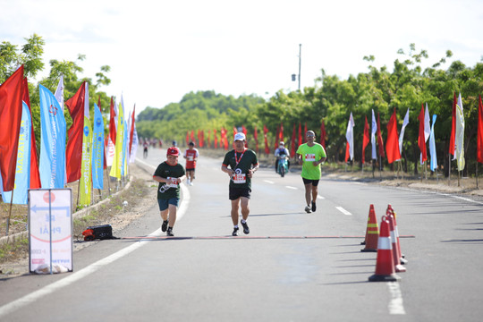 Khởi tranh giải Stop And Run Marathon BTV Bình Thuận 2023