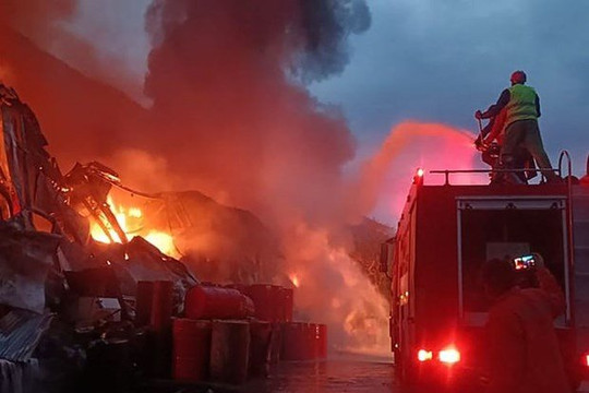 Hỏa hoạn thiêu rụi 40 ngôi nhà tại Philippines, 7 người thiệt mạng