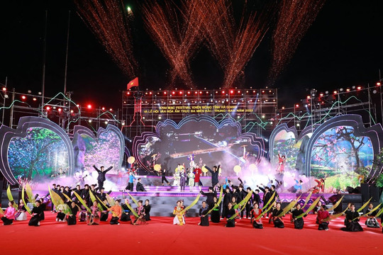 Khai mạc Festival Khèn Mông tỉnh Hà Giang và Lễ hội Văn hóa ẩm thực ba miền Bắc - Trung - Nam