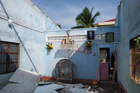 Đức Linh: Hàng chục căn nhà bị hư hại do mưa đá kèm dông, lốc xoáy