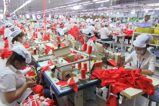 Phát triển ngành dệt may và da giày: Hướng đến trở thành một trong những ngành công nghiệp cơ bản của Bình Thuận