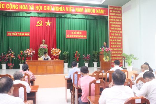 
Hàm Thuận Nam:
Cử tri kiến nghị hỗ trợ sản xuất nông nghiệp, nâng giá trị trái thanh long Bình Thuận