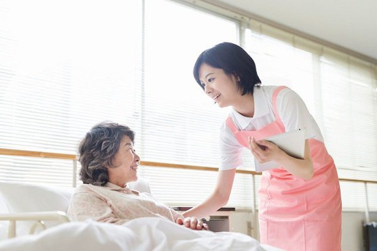Chăm sóc sức khỏe người cao tuổi: Phòng bệnh hơn chữa bệnh