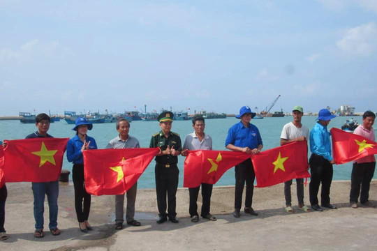 Hành trình Tuổi trẻ Bình Thuận với biển đảo quê hương