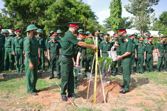 Bộ CHQS tỉnh Bình Thuận: Lễ phát động trồng cây