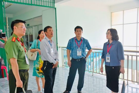 Thứ trưởng Ngô Thị Minh làm việc với tỉnh Bình Thuận về công tác chuẩn bị kỳ thi tốt nghiệp THPT 2023
