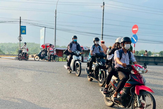 Trường THPT Nguyễn Văn Linh: Thí sinh đến điểm thi sớm và an toàn