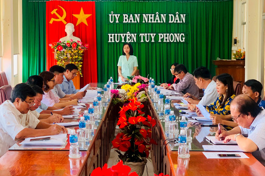  
Giám sát việc tiếp công dân, giải quyết khiếu nại, tố cáo đối với Chủ tịch UBND huyện Tuy Phong