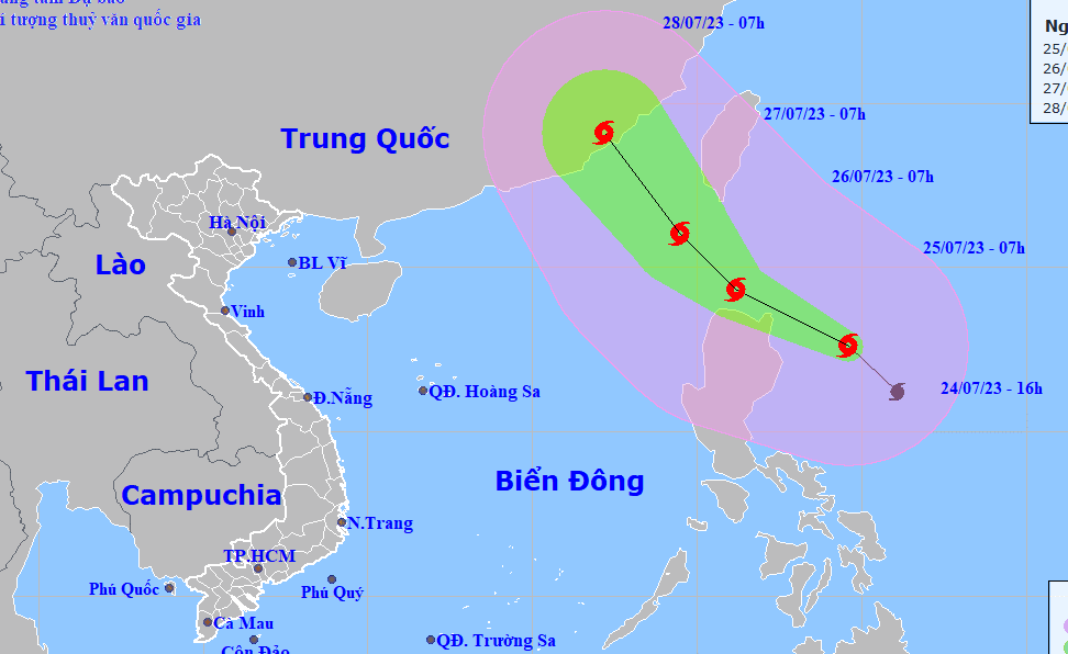 Bão Doksuri áp sát Biển Đông, đang mạnh lên thành siêu bão