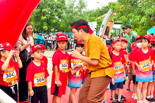 1.500 thiếu nhi Bình Thuận tham gia Ngày hội “Thiếu nhi Việt Nam - Học tập tốt, rèn luyện chăm”