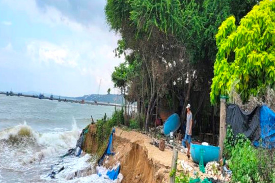 Cảnh báo lũ quét, sạt lở, sụt lún đất do mưa lũ trên địa bàn Bình Thuận