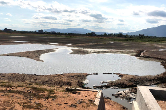 Phối hợp giải quyết việc thiếu nước sinh hoạt mùa khô