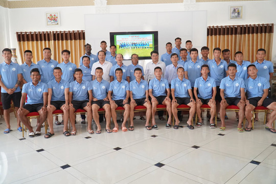 
Kêu gọi nhà đầu tư thành lập công ty và chuyển giao đội tuyển Bóng đá Bình Thuận