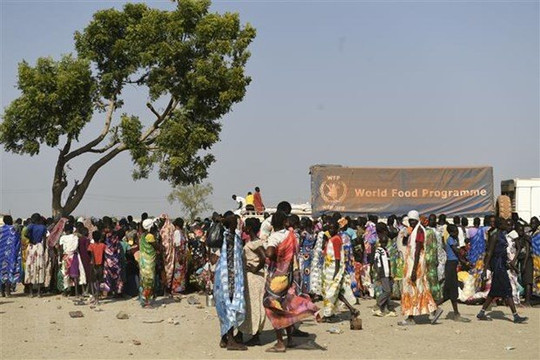 Hơn 200.000 người chạy trốn sang Nam Sudan do xung đột