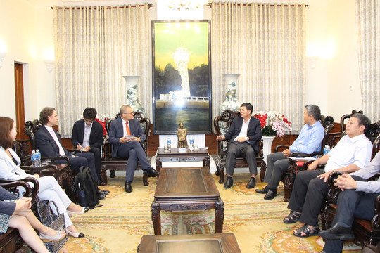 Binh Thuan’s leaders greet the delegation of the Embassy of Denmark