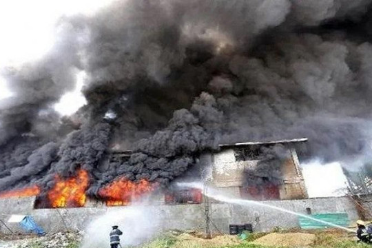 Philippines: 16 người chết trong vụ cháy xưởng may mặc