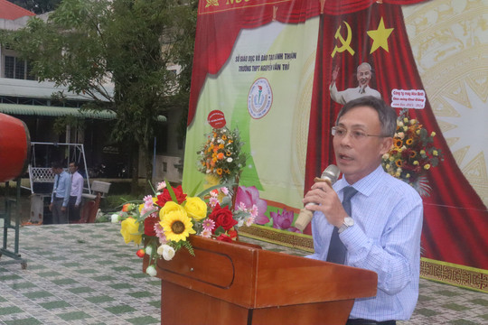 
Trường THPT Nguyễn Văn Trỗi long trọng khai giảng năm học mới