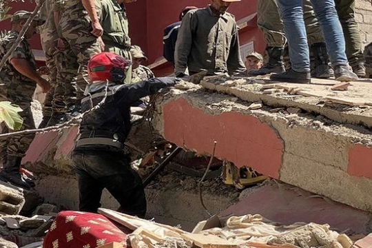 Động đất tại Maroc: Ít nhất 1.037 người thiệt mạng, trên 1.200 người bị thương