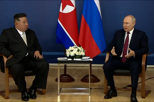 Tổng thống Nga bắt đầu hội đàm với nhà lãnh đạo Triều Tiên