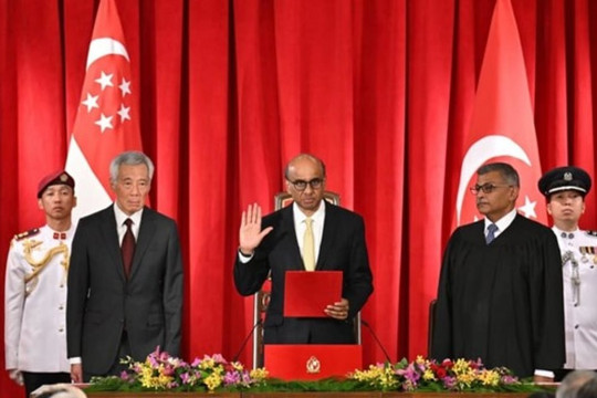 Tổng thống Singapore tuyên thệ nhậm chức, cam kết nỗ lực vì đoàn kết dân tộc