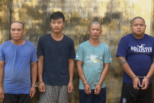  Hàm Thuận Nam:
﻿﻿ Bắt giữ nhóm đối tượng cưỡng đoạt tài sản của tiểu thương