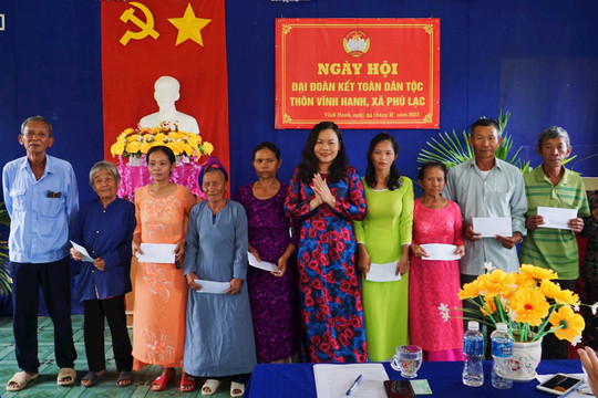 Ngày hội đại đoàn kết ở vùng Chăm huyện Tuy Phong