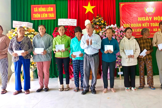 Nhân dân thôn Liêm Thái vui đón Ngày hội đại đoàn kết toàn dân tộc