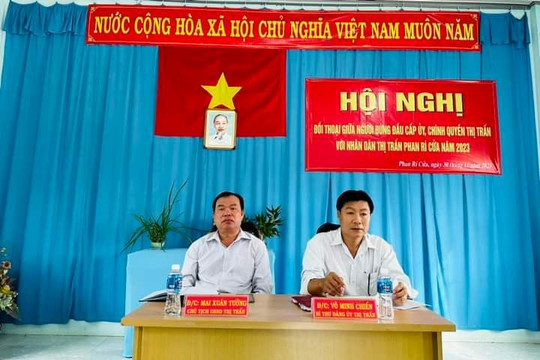  Phan Rí Cửa: Hội nghị đối thoại giữa người đứng đầu cấp ủy, chính quyền thị trấn với nhân dân