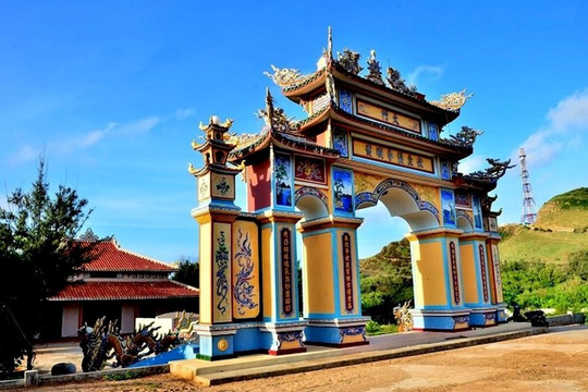 Ba Chua Temple - Attractive tourist attraction