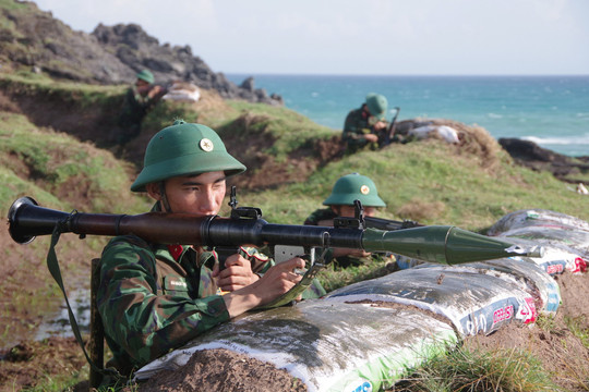 
Lực lượng vũ trang tỉnh: Thi đua thực hiện thắng lợi nhiệm vụ quân sự - quốc phòng địa phương