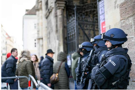Châu Âu cảnh báo nguy cơ gia tăng ISIS tấn công khủng bố vào đầu năm mới