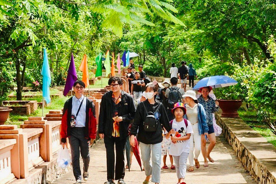 Xây dựng, quản lý và phát triển thương hiệu du lịch Bình Thuận