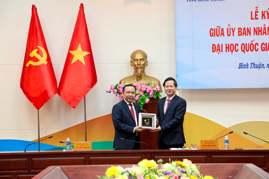 UBND tỉnh Bình Thuận ký kết hợp tác với Đại học Quốc gia thành phố Hồ Chí Minh