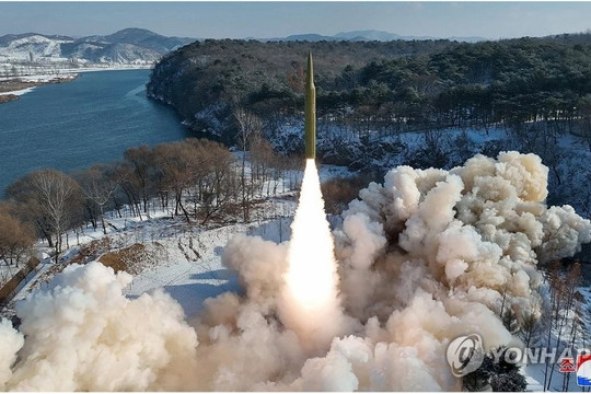 Triều Tiên tuyên bố thử tên lửa đạn đạo nhiên liệu rắn
