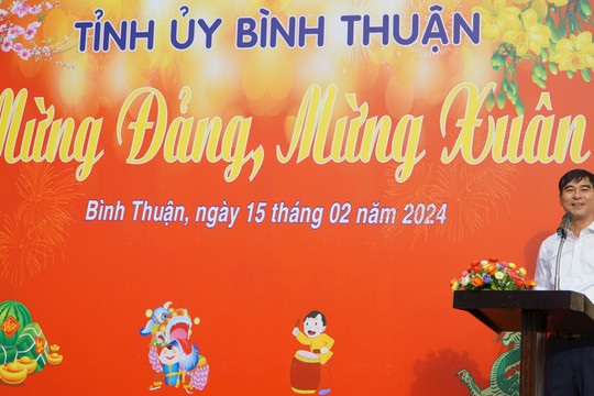 Cùng nhau đóng góp công sức, trí tuệ để xây dựng Bình Thuận ngày càng phát triển
