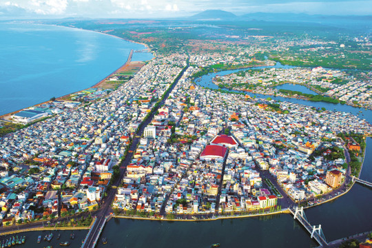 Khơi dậy khát vọng phát triển quê hương Bình Thuận