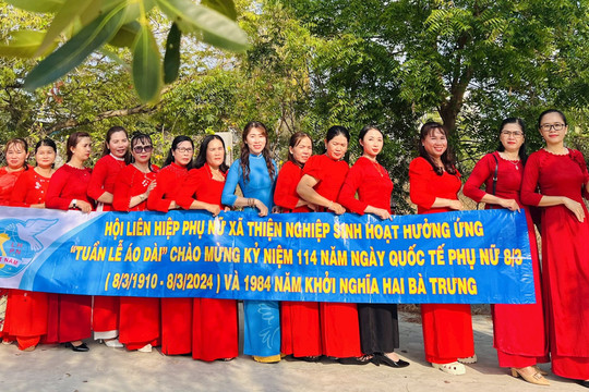 Phụ nữ Bình Thuận duyên dáng trong “Tuần lễ áo dài”